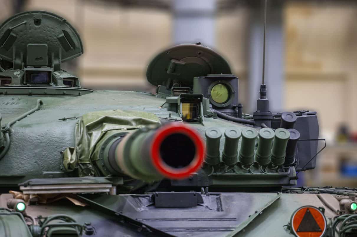 Do Sil Zbrojnych Rp W Roku Trafilo 28 Zmodyfikowanych Czolgow T 72m1r Magna Polonia