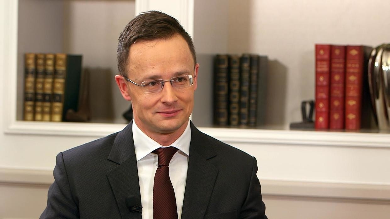 Hungarian abroad  Minister: Radosław Sikorski is simply a Soros agent